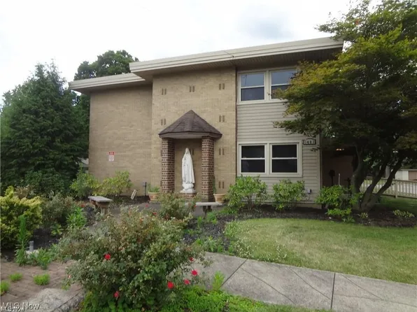 1401 Moncrest Dr NW, Warren, OH 44485