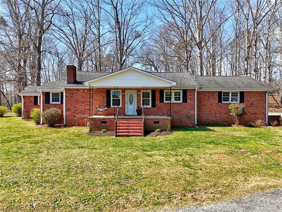 1st image of 609 Robinson Bridge Rd