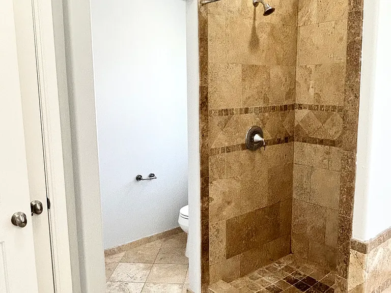 360 E 1st Ave #4 — Photo 7