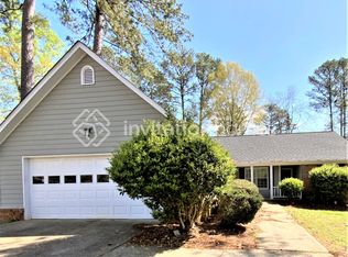 528 Horseshoe Cir, Stockbridge, GA 30281