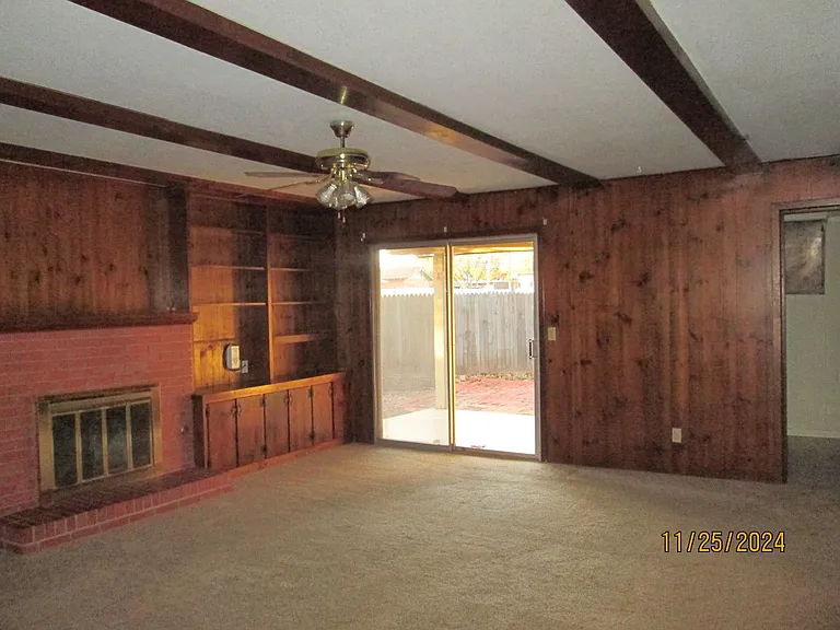 3402 W 10th St — Photo 3
