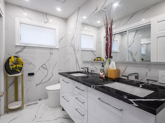 4th image of 4109 N Odell Ave