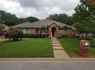7324 Red Oak Dr, North Richland Hills, TX 76182
