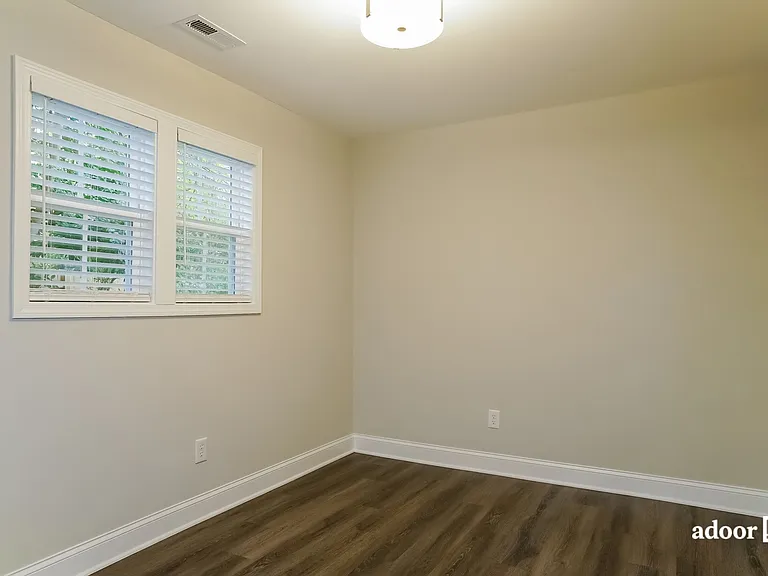 2524 Baney Ct — Photo 9