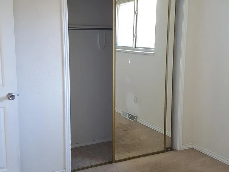 812 Torrey St — Photo 14