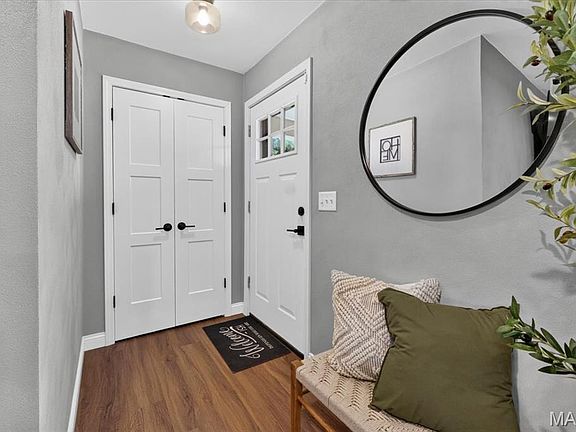 4th image of 965 N Metter Ave