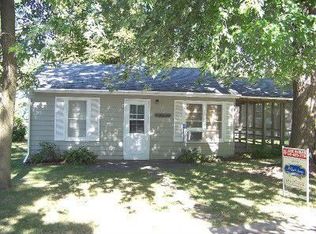 15282 Bashford Ave, Clear Lake, IA 50428