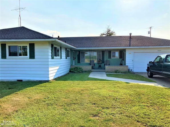 4264 King Rd, China, MI 48054