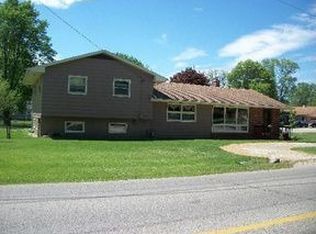804 E 6th St, Sandwich, IL 60548