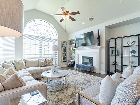 3rd image of 6096 Dunsford Dr