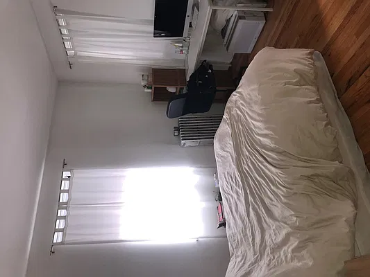 Rented by Chartwell Manhattan Realty | media 7