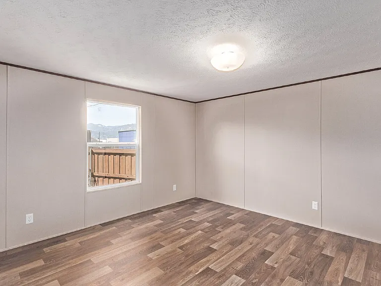 720 4th St #25 — Photo 14