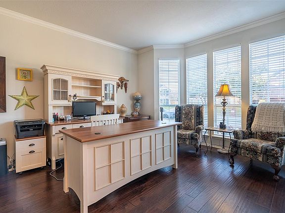 4th image of 3 Whispering Bend Ct