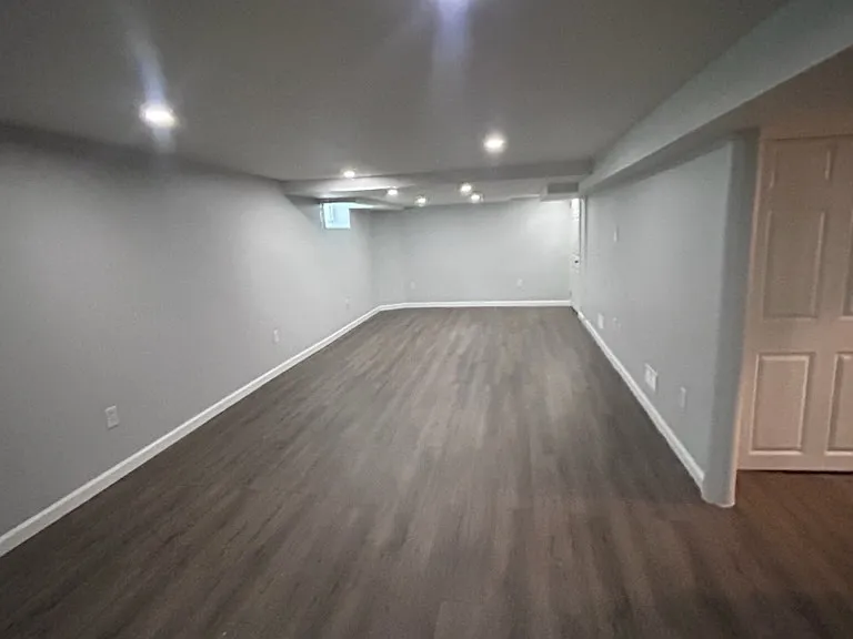 1400 Beaumont Ave — Photo 7
