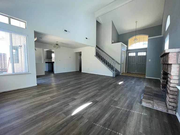 5041 Winterglen Way — Photo 10