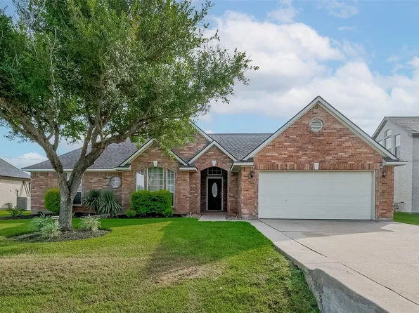 9631 Highland Pointe Dr, Needville, TX 77461