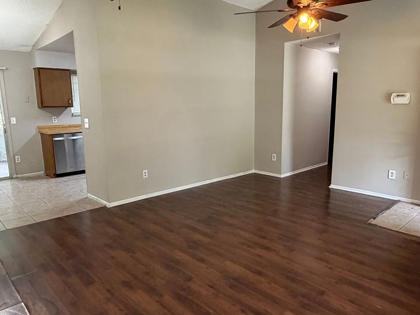 3 Bedroom 2 Bath Home Available Now! — Photo 3