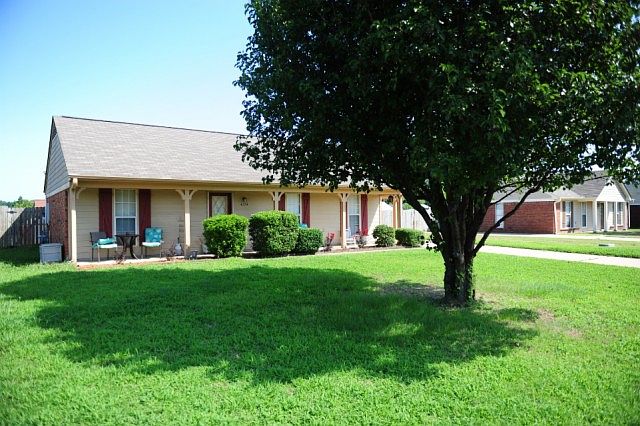 1st image of 4174 Grace Blvd