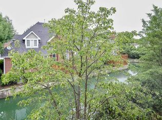 1001 S Euclid Ave APT 2N, Elmhurst, IL 60126