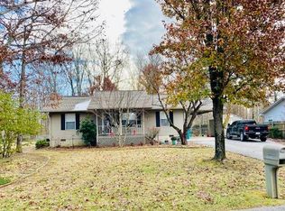 423 Spruce Loop, Crossville, TN 38555
