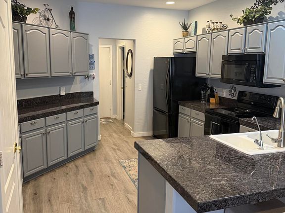 5th image of 5415 E MCKELLIPS Road #72