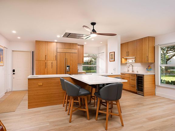 4th image of 18419 SE Wood Haven Lane #A