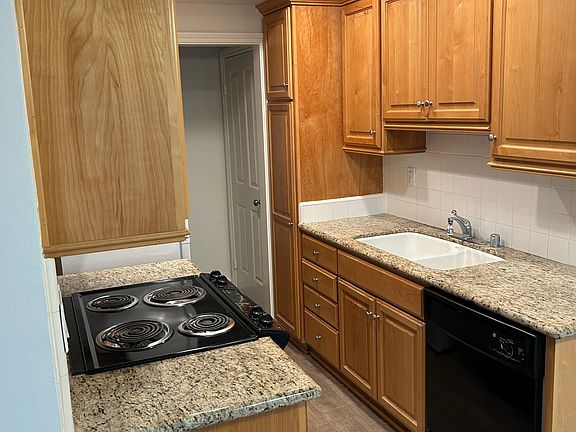 2nd image of 2636 28th St APT 5