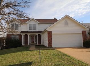 844 Fall Crown Ln, Fenton, MO