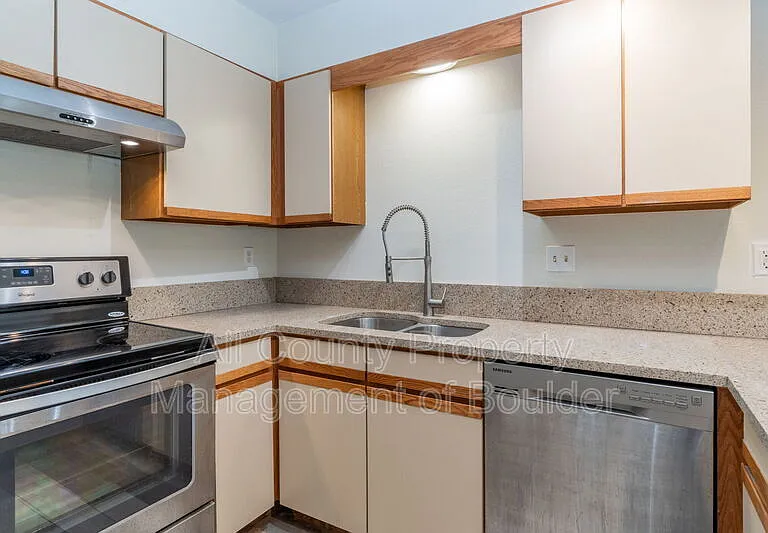 5520 Stonewall Pl #13 — Photo 14