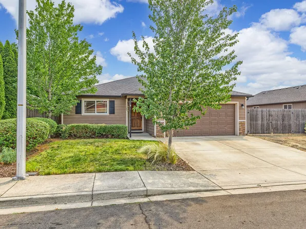 3428 Trent Ave, White City, OR 97503