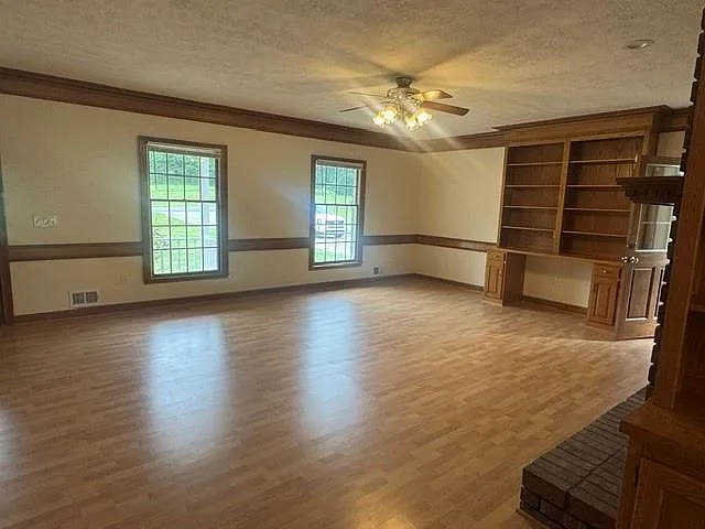 5677 Bentley Rd — Photo 7