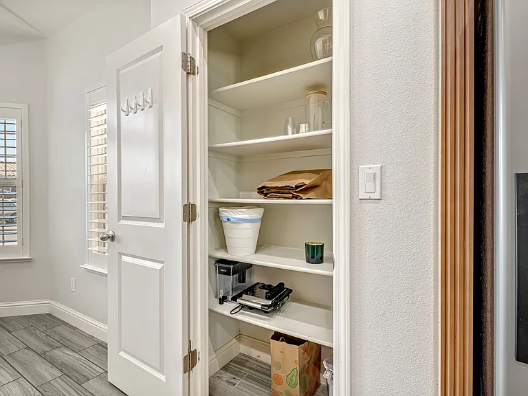 8582 N Garden Ave — Photo 21