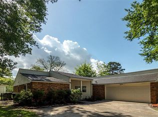 1410 Chestnut Ridge Rd, Humble, TX 77339
