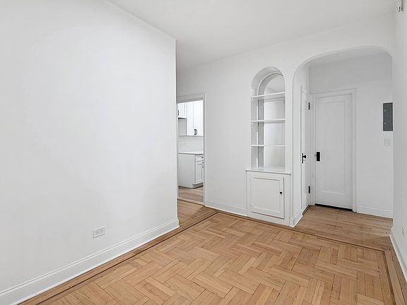5th image of 60 Cooper St APT 4K