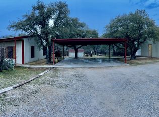 301 Flat Rock Rd, Azle, TX 76020
