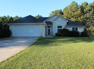 196 White Pine Ln, Temple, GA 30179