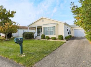 19 Perrys Ln, Manahawkin, NJ 08050
