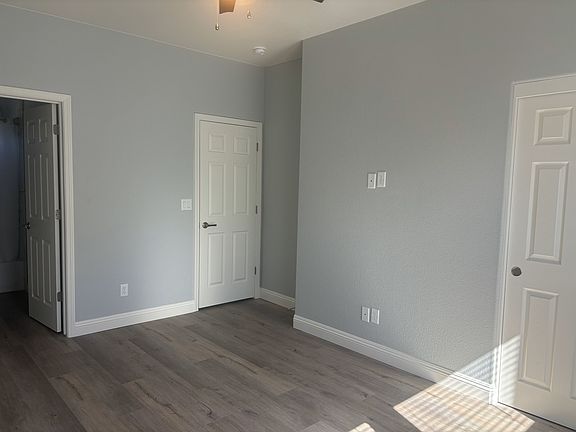 5th image of 236 W Pearl Ave