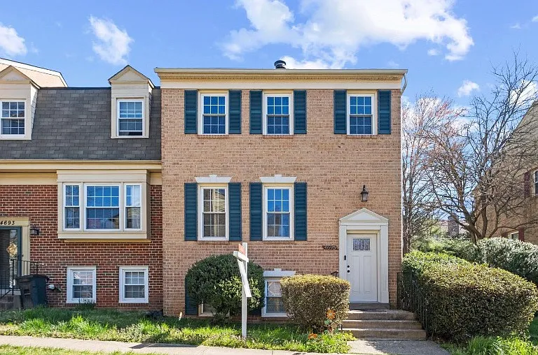 Forestdale Dr — Photo 1