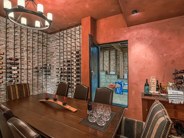 2703 Brush Creek Rd — Photo 36