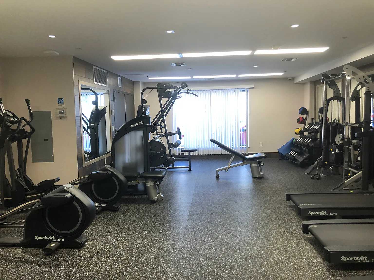 2 bed, 867 sqft, $3,000 — Photo 4