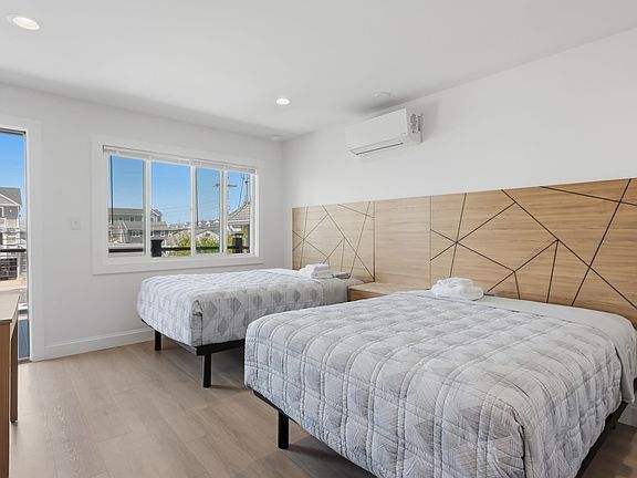 4th image of 511 E 11th Ave #211