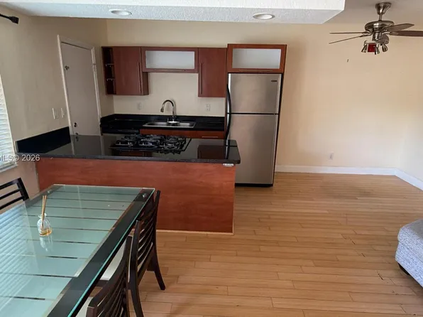 10101 W Bay Harbor Dr APT 9, Bay Harbor Islands, FL 33154