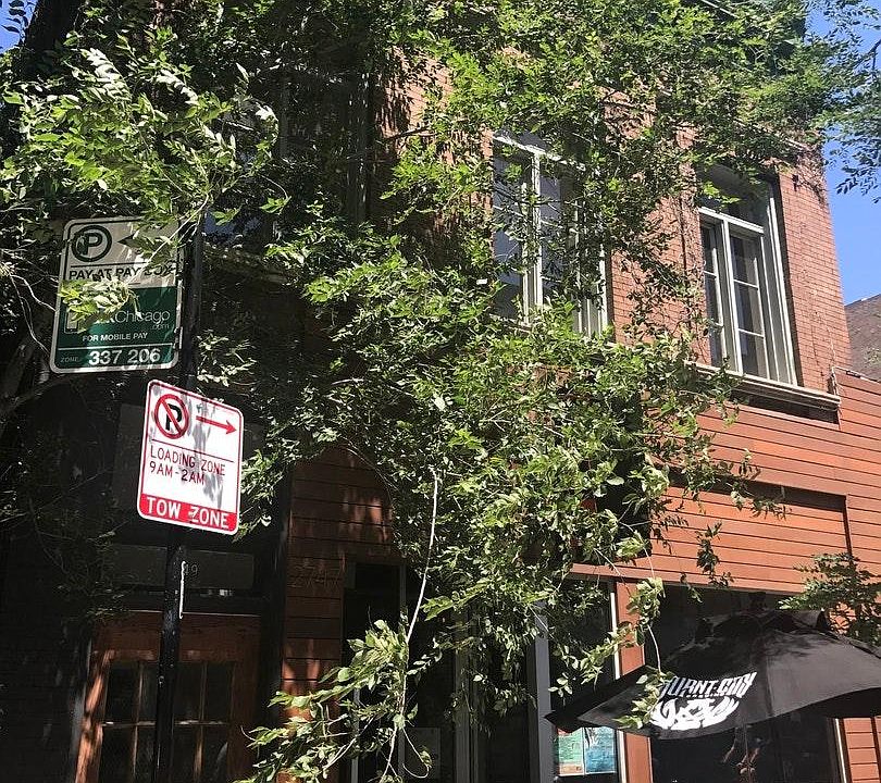 1st image of 2749 N Lincoln Ave #2