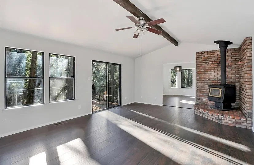 3 bed, 1600 sqft, $2,600 — Photo 2