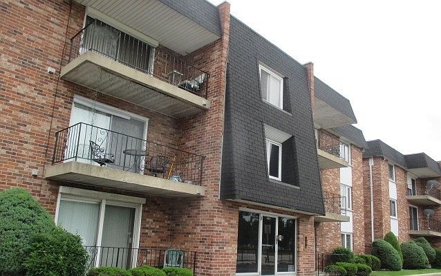 1st image of 1017 Burnham Ave APT 202