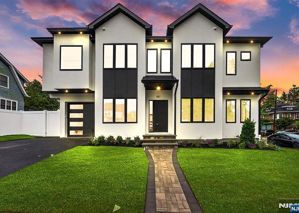 1st image of 887 Linden Ave