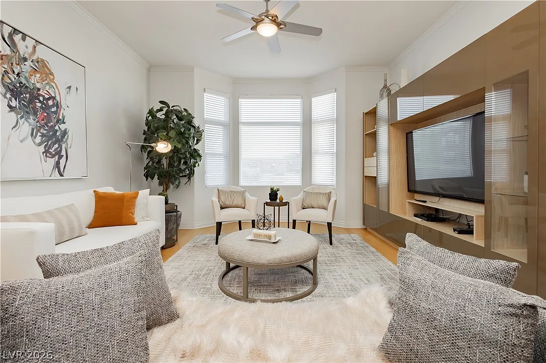 2 bed, 2.0 bath, 1280 sqft, $4,500 — Photo 2