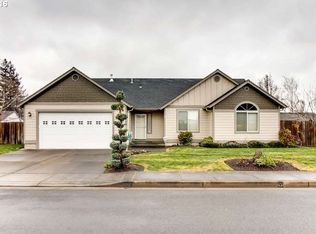 710 Andrian Dr, Molalla, OR 97038