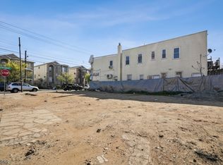 348 Hawthorne Ave, Newark, NJ 07112